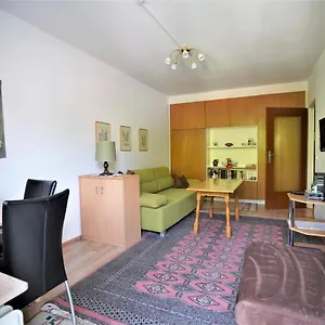  Apartment Petit